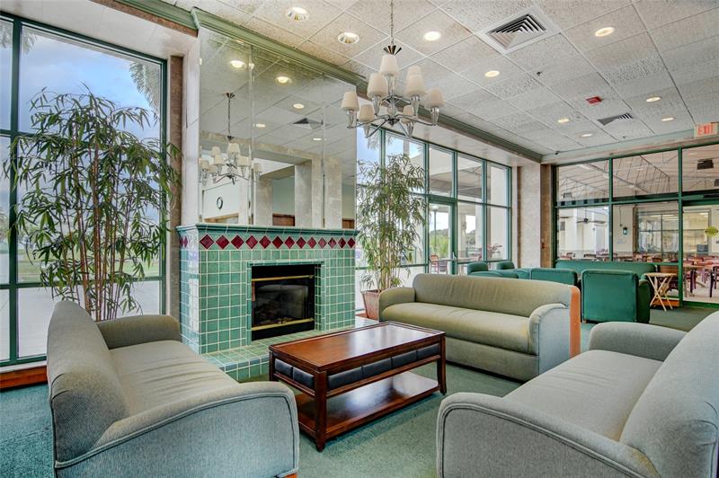 Image 30 of 52 For 4301 Martinique Cir  C3