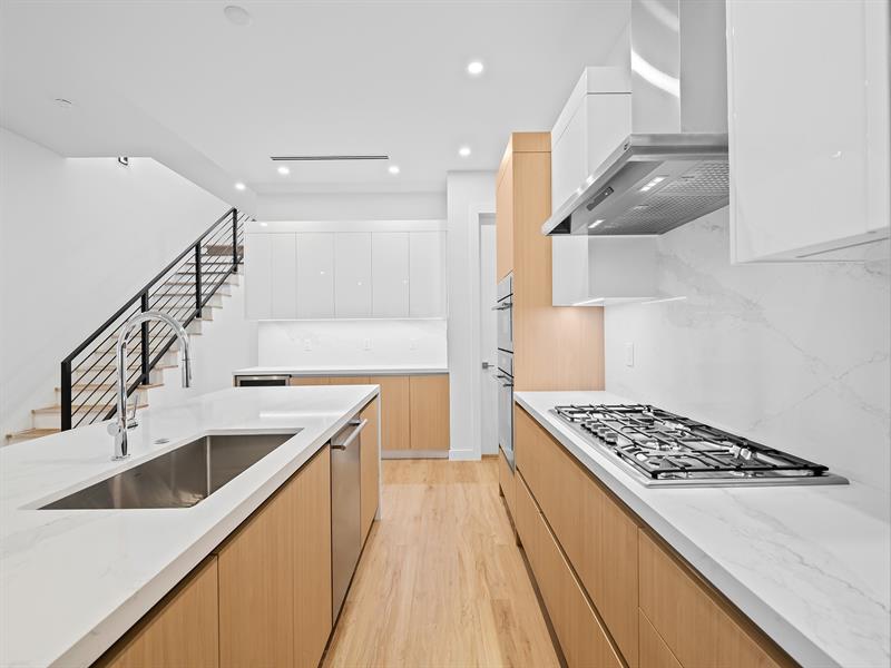 Image 14 of 53 For 808 12th Street  808