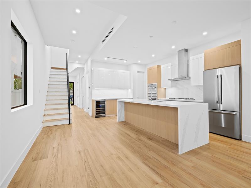 Image 17 of 53 For 808 12th Street  808
