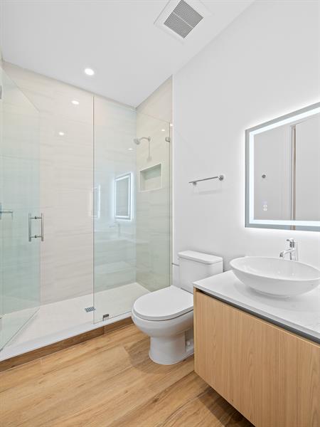Image 24 of 53 For 808 12th Street  808