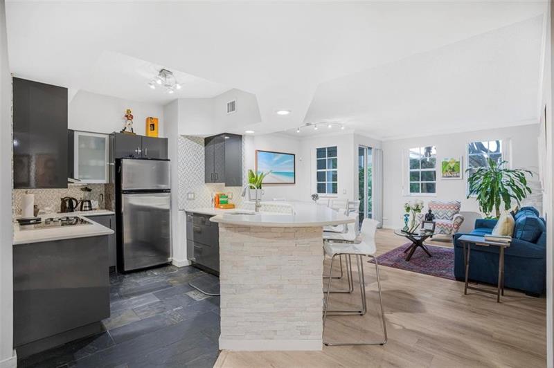 Image 5 of 30 For 3165 184th St  6105
