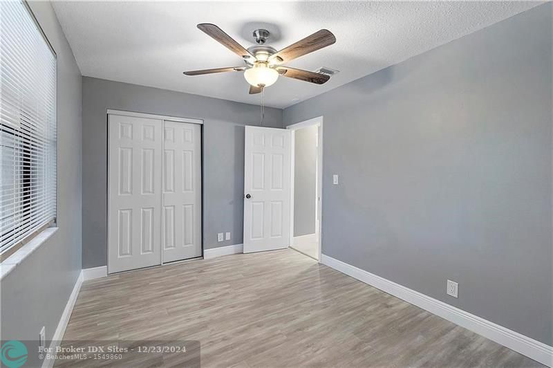 Image 18 of 32 For 11477 39th Ct  305