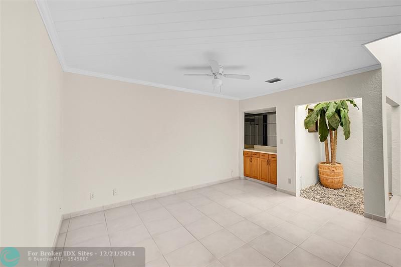 Image 6 of 13 For 6415 Toulon Drive