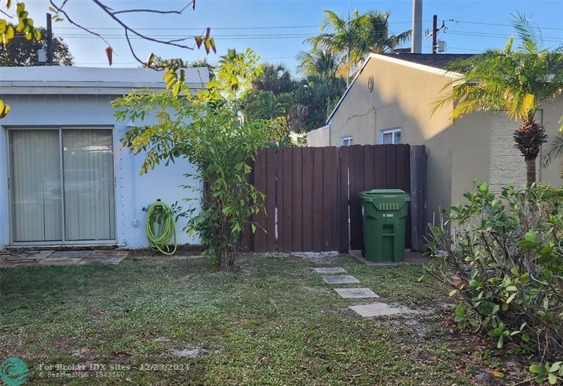 Details for 1217 13th Ave  Rear, Fort Lauderdale, FL 33304