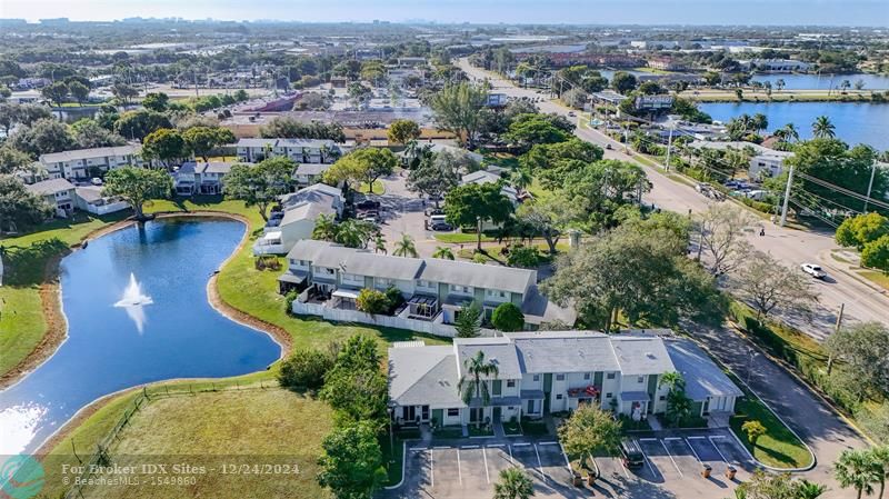 Details for 884 Crystal Lake Dr  884, Deerfield Beach, FL 33064