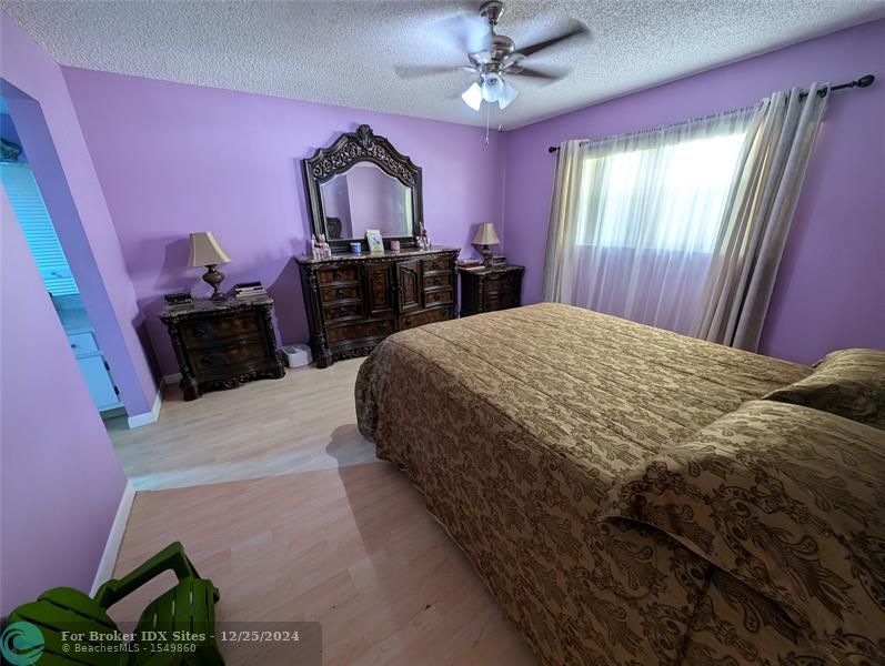 Image 15 of 26 For 6075 Sabal Palm Blvd  204