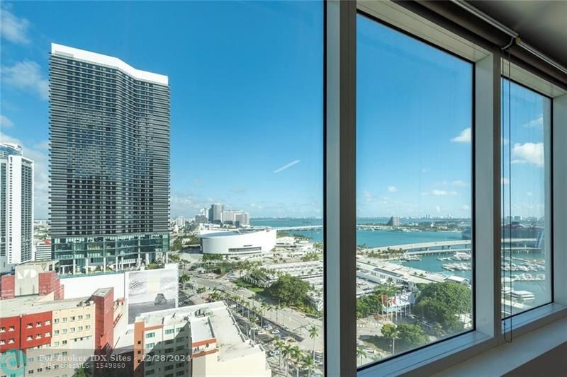 Image 14 of 28 For 244 Biscayne Blvd  2308