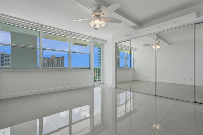 Image 32 of 48 For 2800 Sunrise Blvd  8b