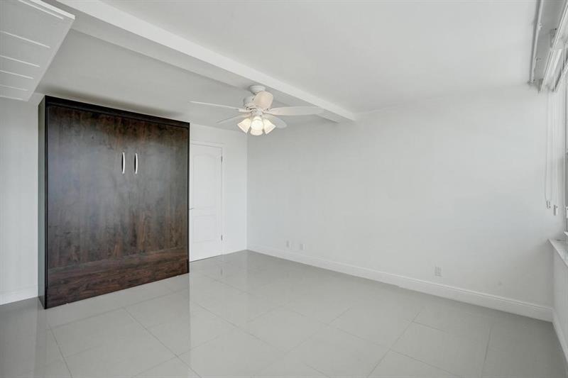 Image 35 of 48 For 2800 Sunrise Blvd  8b