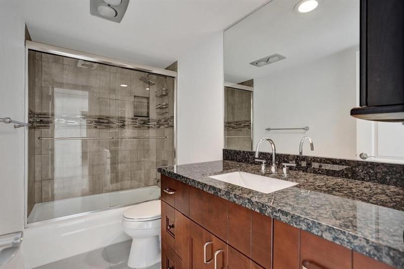 Image 36 of 48 For 2800 Sunrise Blvd  8b