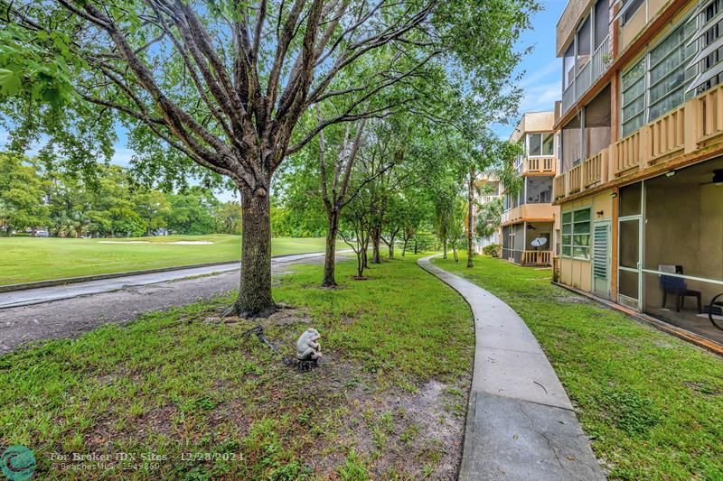 Image 19 of 20 For 8400 Lagos De Campo Blvd  308