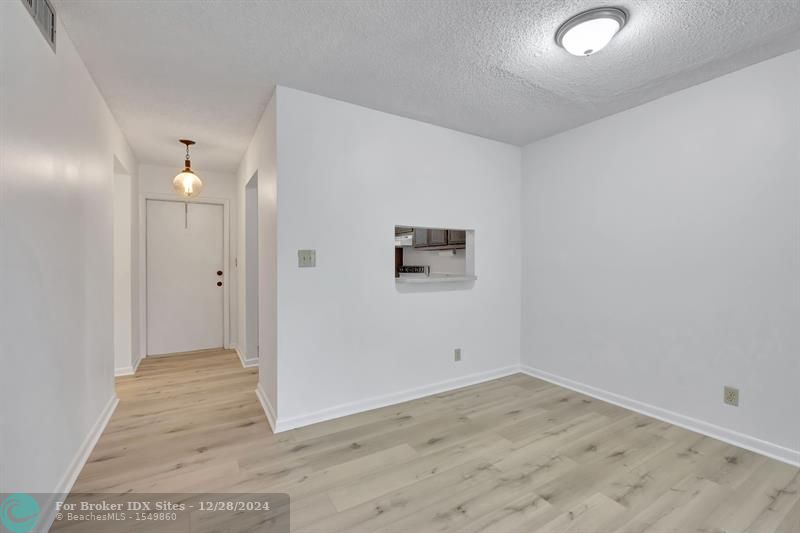 Image 7 of 20 For 8400 Lagos De Campo Blvd  308