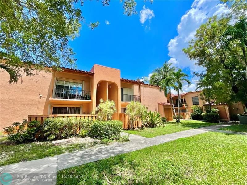 Listing Details for 7120 Fairway Dr  L3, Miami Lakes, FL 33014