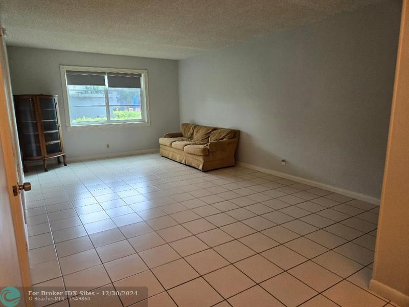 Image 3 of 22 For 659 Oakland Park Blvd  105-c