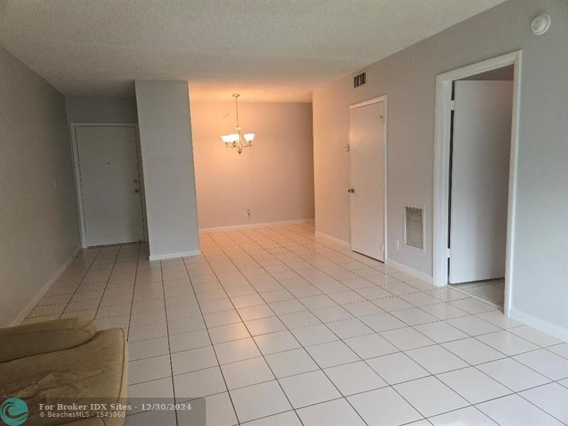 Image 4 of 22 For 659 Oakland Park Blvd  105-c