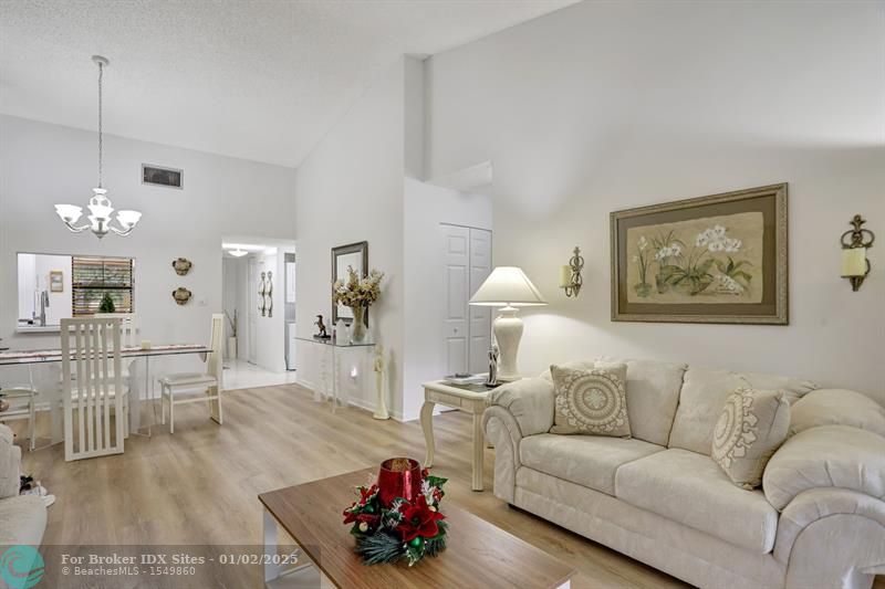 Image 11 of 72 For 3137 Carambola Cir  2369