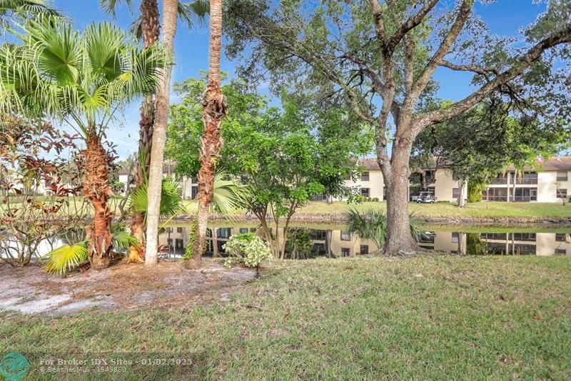 Image 30 of 72 For 3137 Carambola Cir  2369