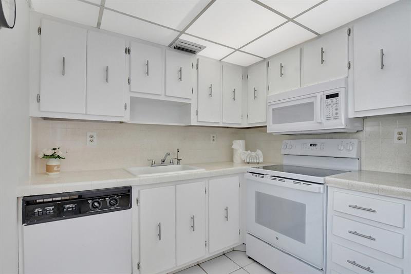Image 10 of 67 For 204 Burgundy E  204