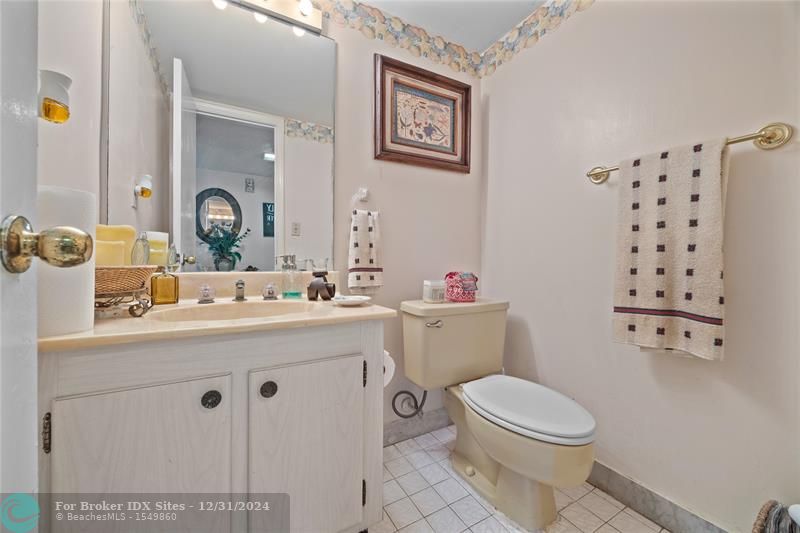 Image 19 of 34 For 6471 Racquet Club Dr  16