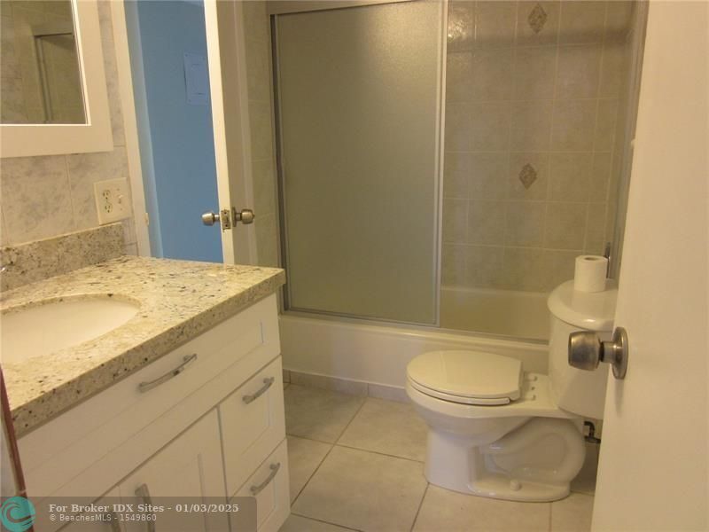 Image 4 of 10 For 2200 Hallandale Beach Blvd  202