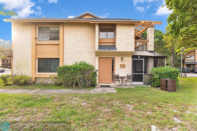 Details for 198 Wimbledon Lakes Drive  198, Plantation, FL 33324