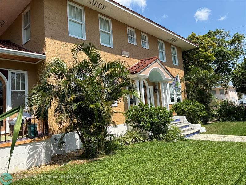 Details for 1611 Olive  , West Palm Beach, FL 33401