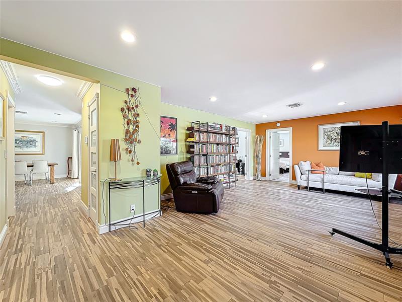 Image 11 of 44 For 4100 25th Ave