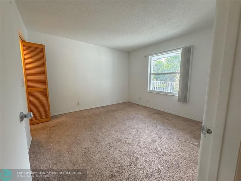 Image 9 of 14 For 9013 38th Dr  207