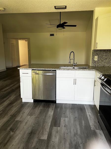 Image 6 of 16 For 6596 Via Regina  6596