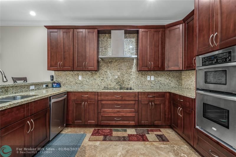 Image 33 of 68 For 2351 Lakeview Dr  312