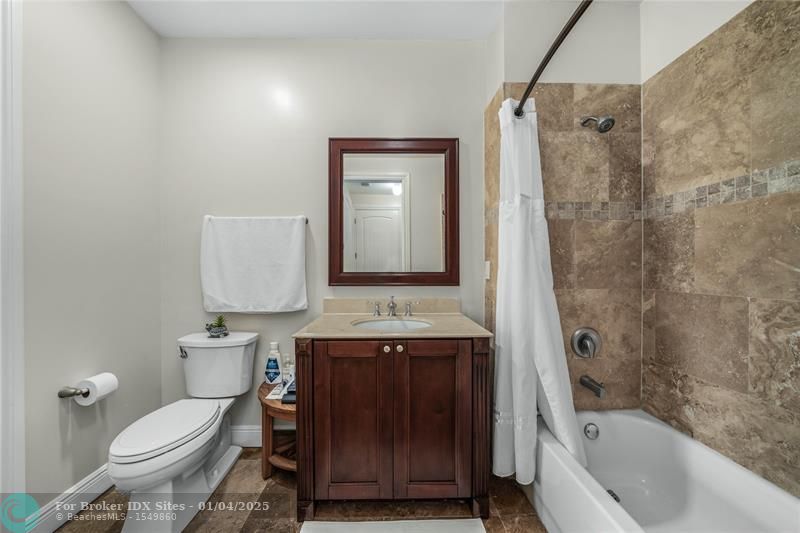 Image 60 of 68 For 2351 Lakeview Dr  312