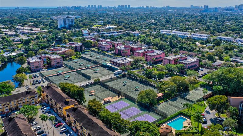 Image 45 of 46 For 610 Tennis Club Dr  401