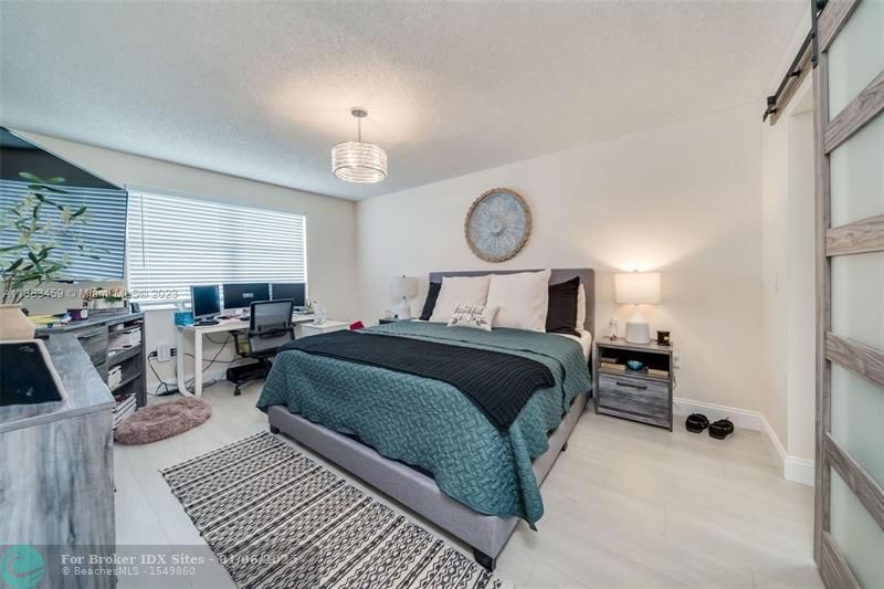 Image 10 of 23 For 2560 103rd Ave  406