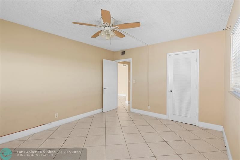 Image 10 of 31 For 5800 Margate Blvd  231-2