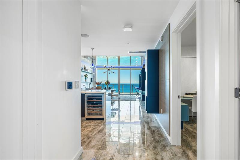 Image 7 of 37 For 2200 Ocean Blvd  S1402