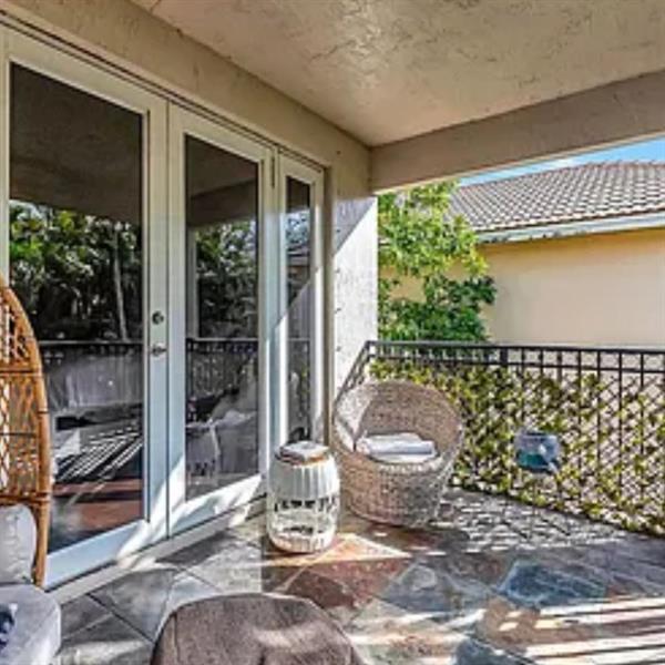 Image 24 of 36 For 9862 Palma Vista Way