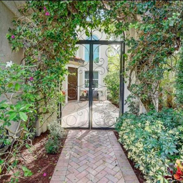 Image 7 of 36 For 9862 Palma Vista Way