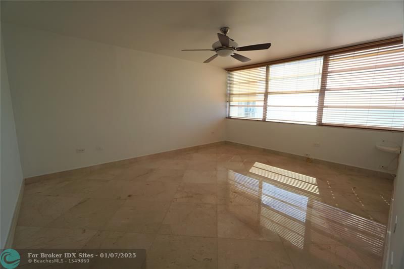 Image 40 of 72 For 7135 Collins Ave  1626