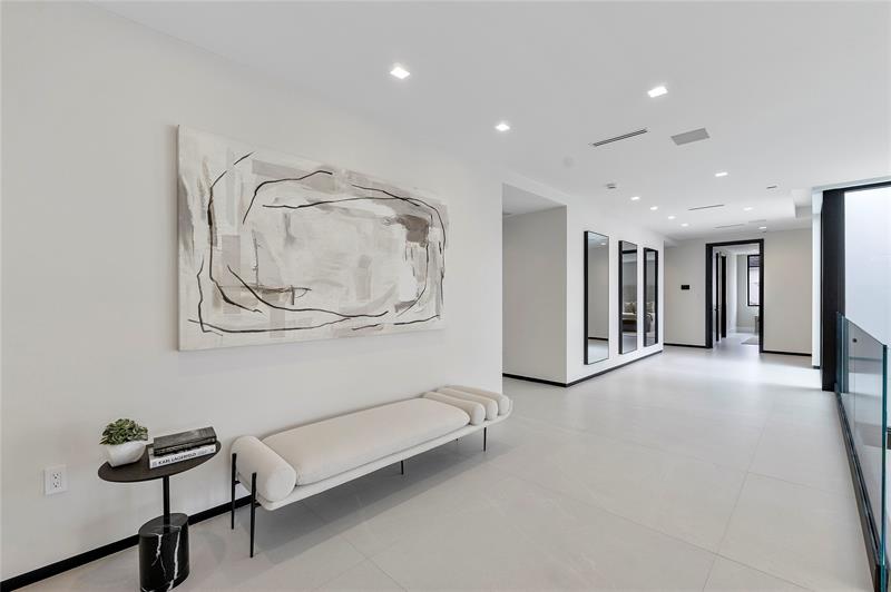 Image 43 of 81 For 681 Golden Harbour Drive