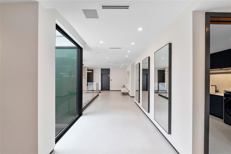 Image 62 of 81 For 681 Golden Harbour Drive