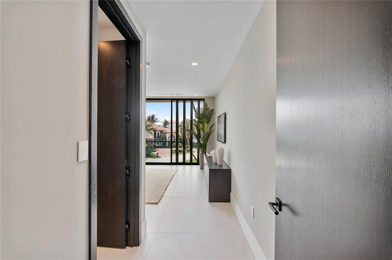 Image 63 of 81 For 681 Golden Harbour Drive