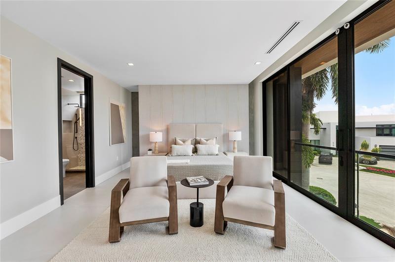 Image 65 of 81 For 681 Golden Harbour Drive