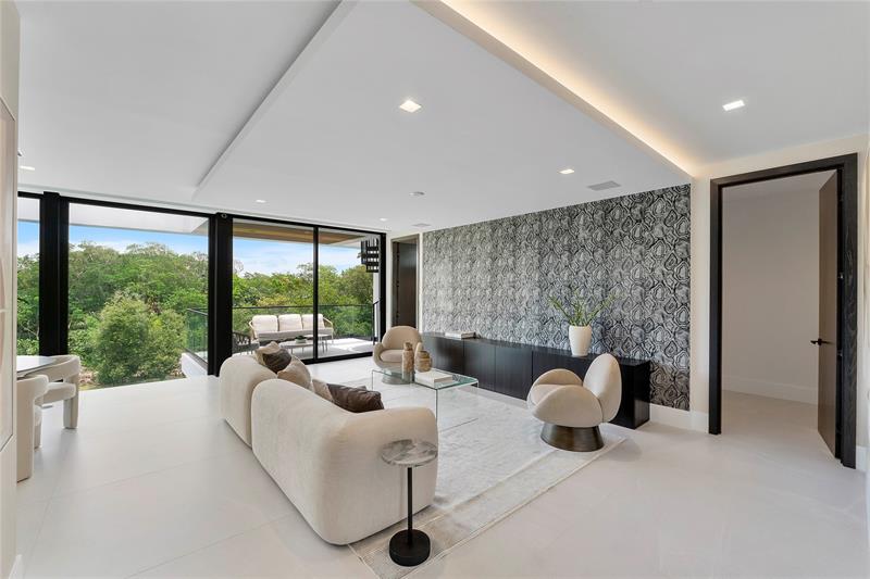 Image 70 of 81 For 681 Golden Harbour Drive