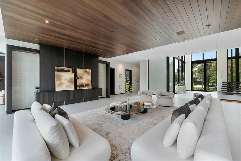 Image 72 of 81 For 681 Golden Harbour Drive