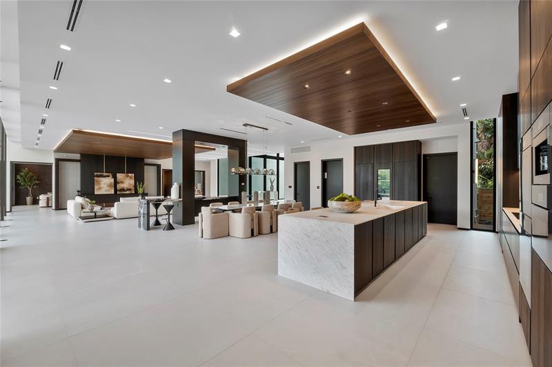 Image 77 of 81 For 681 Golden Harbour Drive