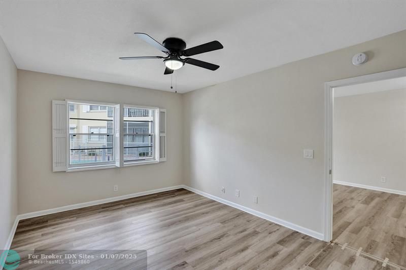 Image 17 of 32 For 2201 9th Street  109