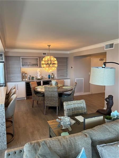 Image 15 of 35 For 5200 Ocean Blvd  914a