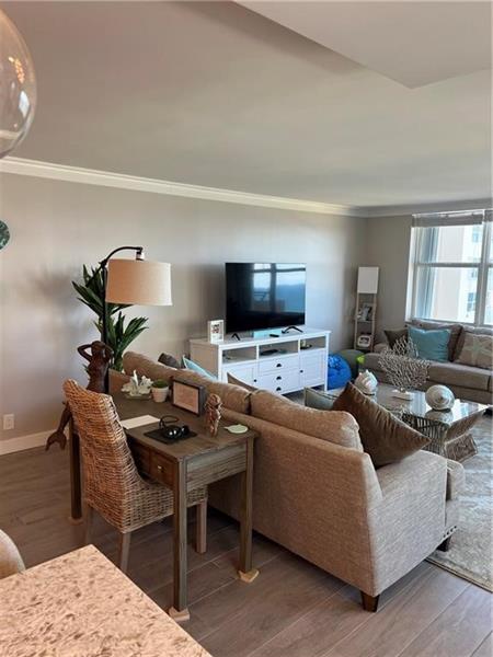 Image 3 of 35 For 5200 Ocean Blvd  914a