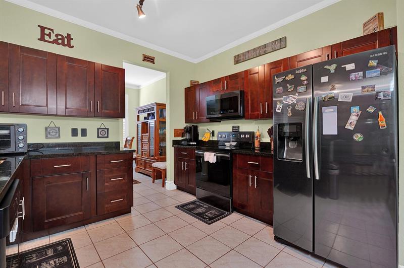 Image 10 of 41 For 15021 18th St