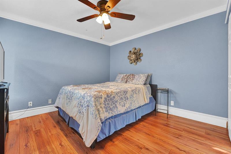 Image 23 of 41 For 15021 18th St